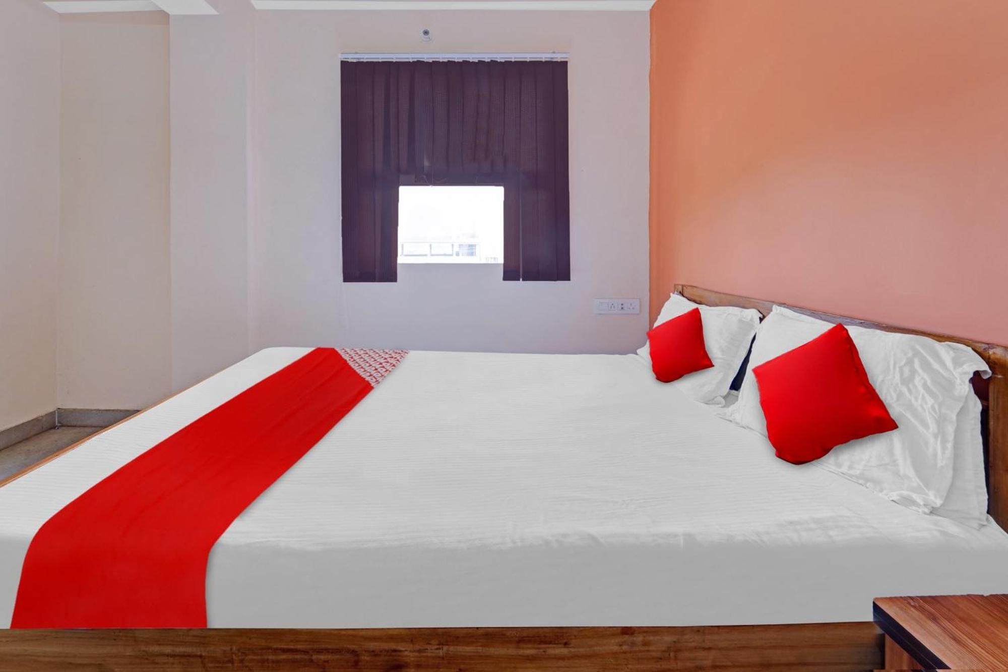Hotel O Grand Paradise Inn & Banquet Hall パトナー エクステリア 写真
